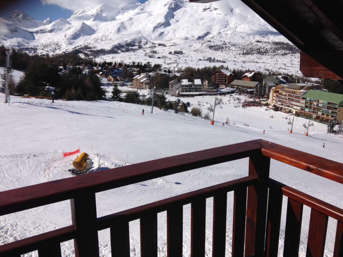 Eden Sur Les Pistes Avec Vue Panoramique Sur La Vallee La Joue du Loup Buitenkant foto